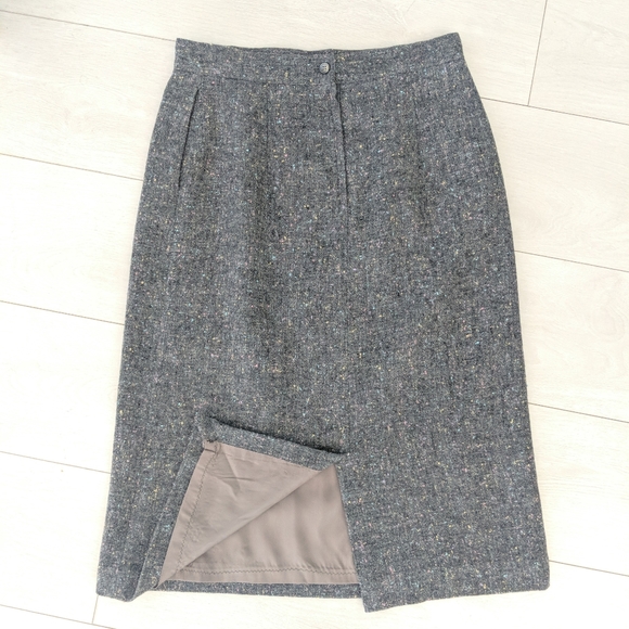 Vintage Donegal Tweed Skirt w/Pockets - Picture 3 of 7